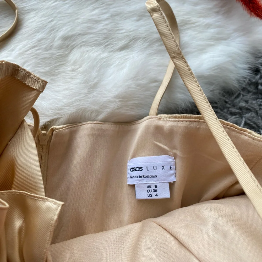 ASOS Cream Ruffled Corset Top - Picture 4 of 9